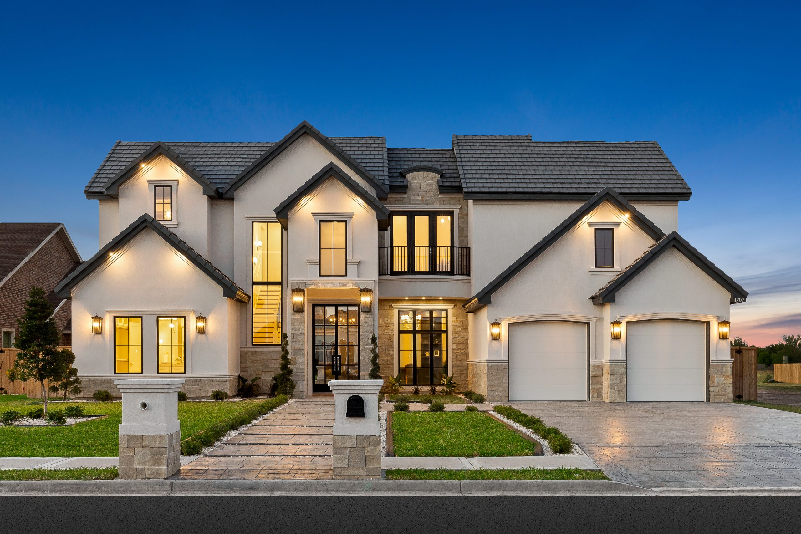 1707 E. 28th custom home design in Texas by Villa Homes, Mission & McAllen construction